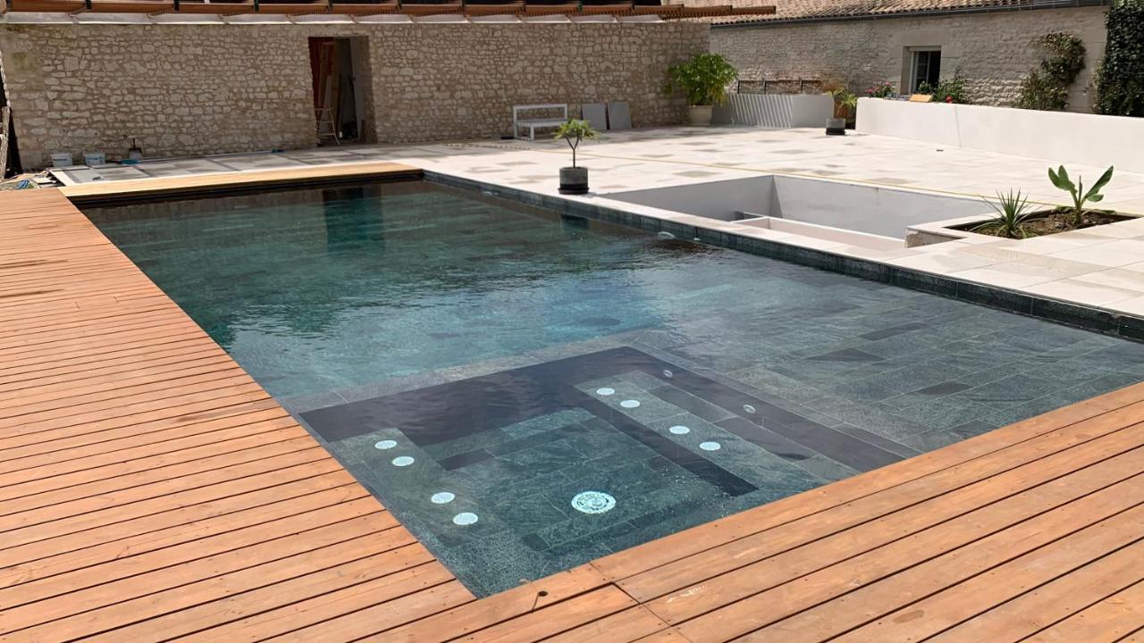 Gite De St Hilaire Soubise Bagian luar foto